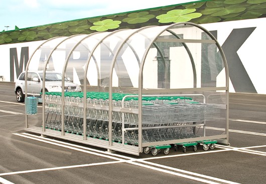 Winkelwagenstalling rond dak